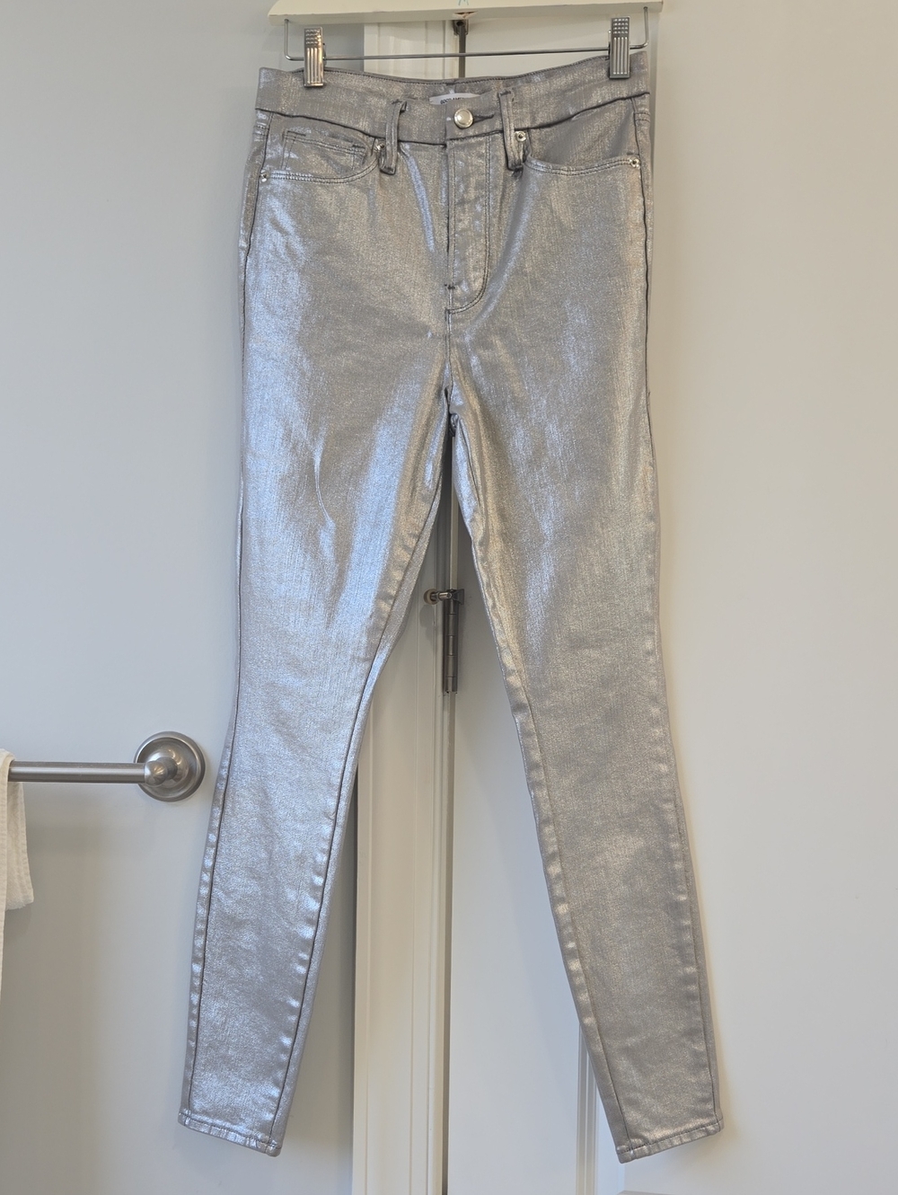 NEW Good American Silver Good Waist Coated Jeans - Picture 5 of 13